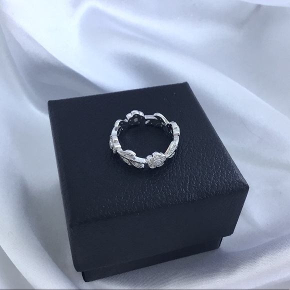 Sale $25! Sterling Silver Cz Flower Band - Picture 5 of 16